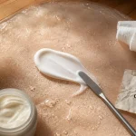 Quelle crème visage pendant chimio : barrière cutanée contre rougeurs et sécheresse